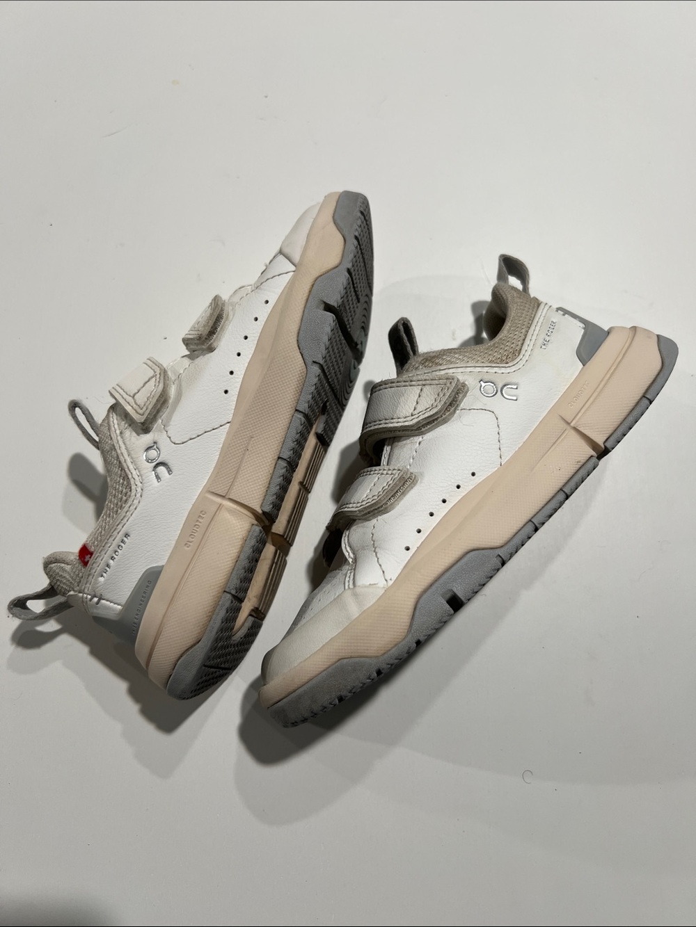 On Cloud THE ROGER Kids CloudTec Size 11 White Grey Off White 10010813